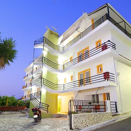 Remezzo Apartments サミ 部屋 写真